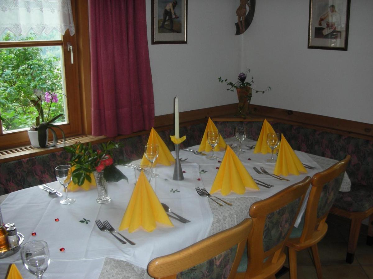 Gasthaus St. Valentin كيوزا المظهر الخارجي الصورة