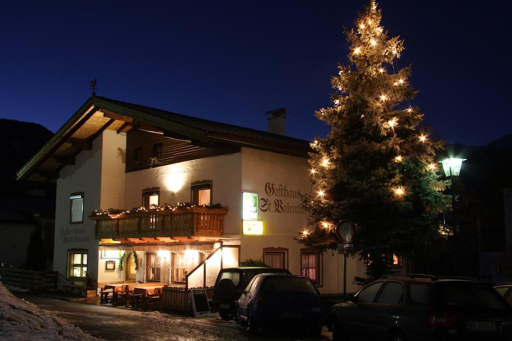 Gasthaus St. Valentin كيوزا المظهر الخارجي الصورة